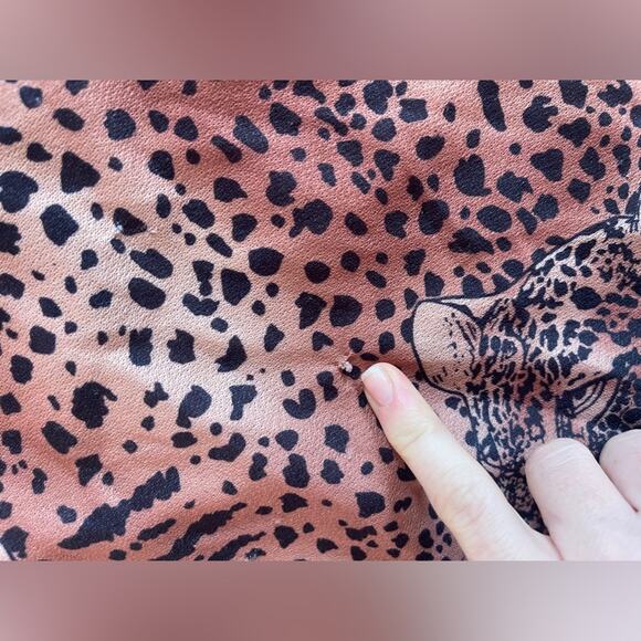 Late 70s-80s Leopard Caftan with Leopard Faces - Picture 7 of 10